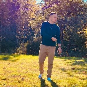 Meet your Posher, Elijah